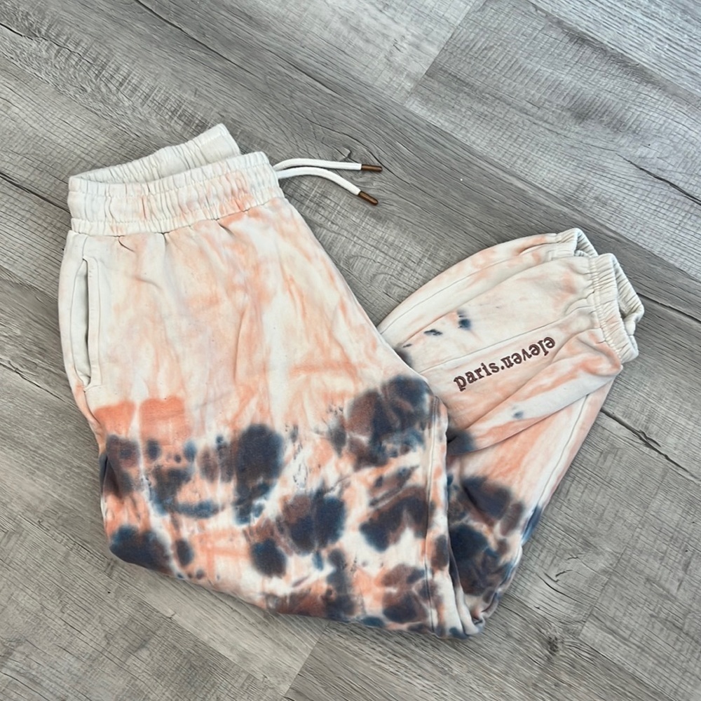 Eleven Paris Sz L tie dye sweatpants
